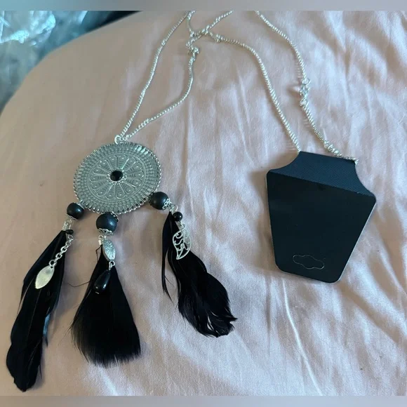 Silver and Black Feather Pendant Necklace NWT - Picture 2 of 5